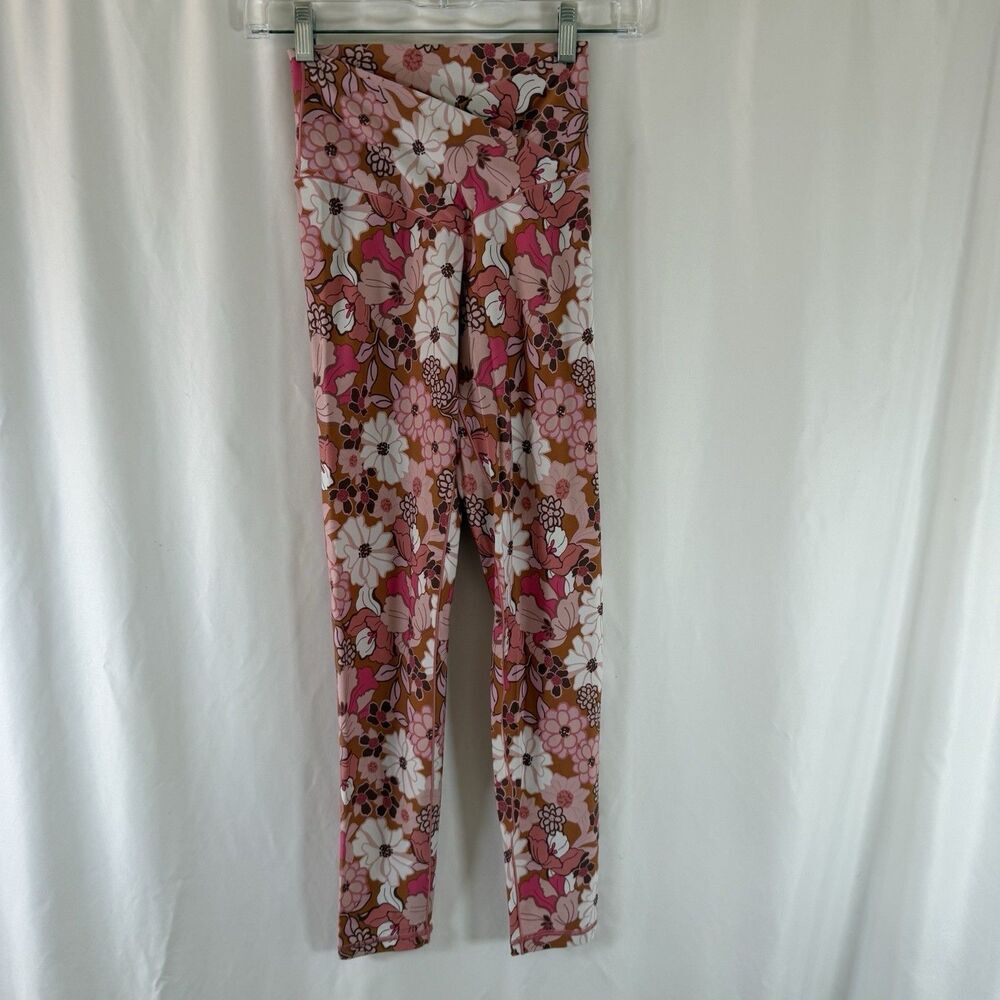 Offline by Aerie Leggings Women's Medium Pink Floral Pull On Stretch 7/8 Collant